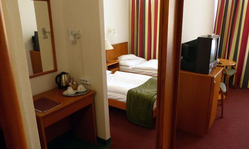Hotel Griff Boedapest Kamer foto