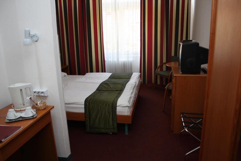 Hotel Griff Boedapest Kamer foto